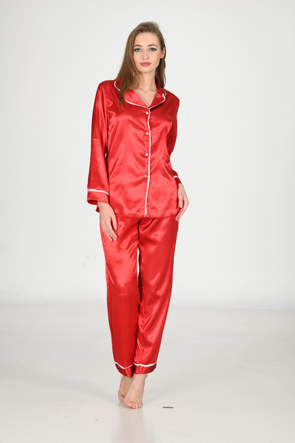 Önden Düğmeli Kırmızı Saten Pijama Takımı ST1626