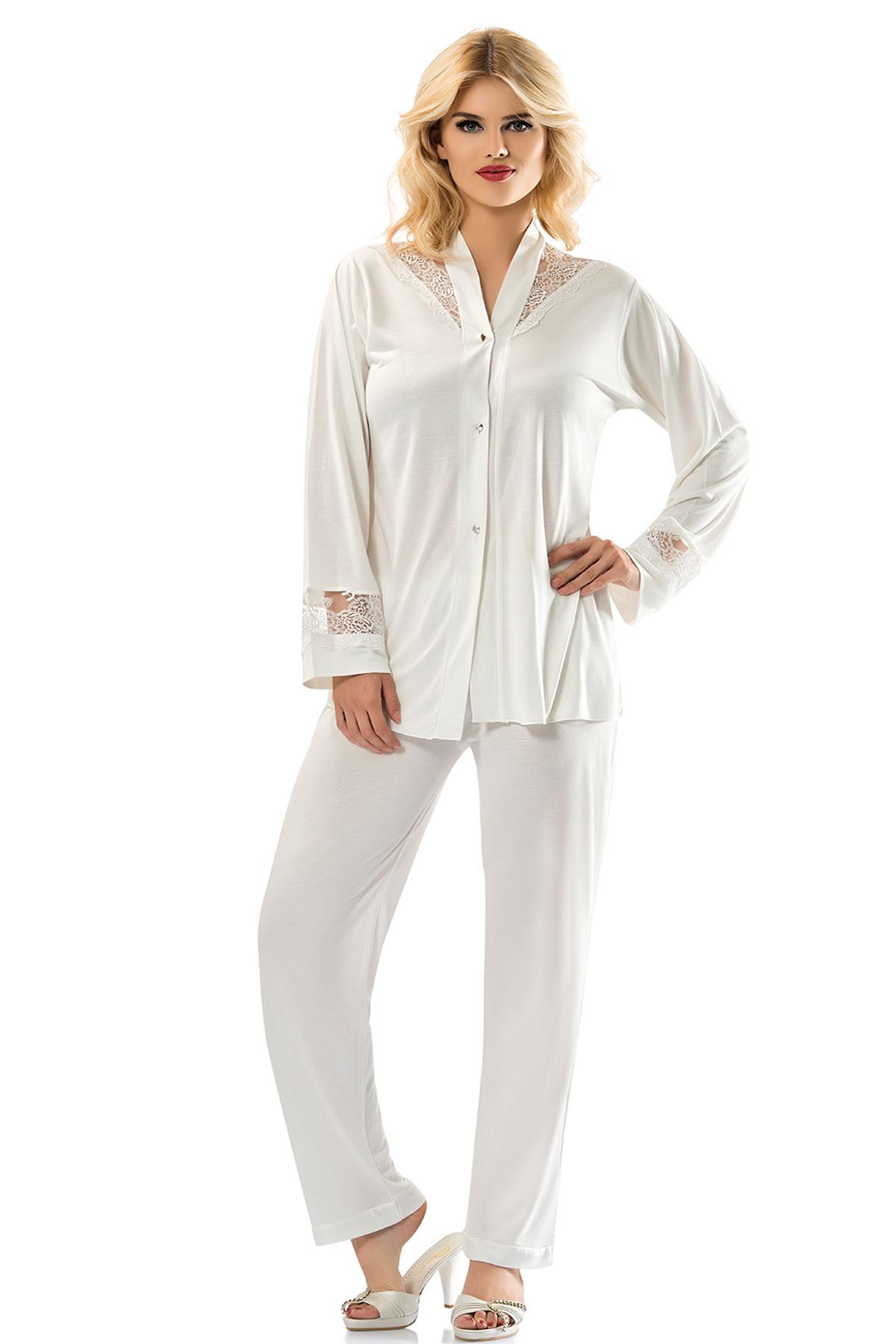Dantelli Penye Ekru Çeyizlik Pijama Takımı ST1550