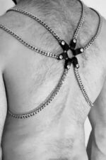 Siyah Fantezi Seksi Erkek Zincirli Göğüs Aksesuarı APFTM100